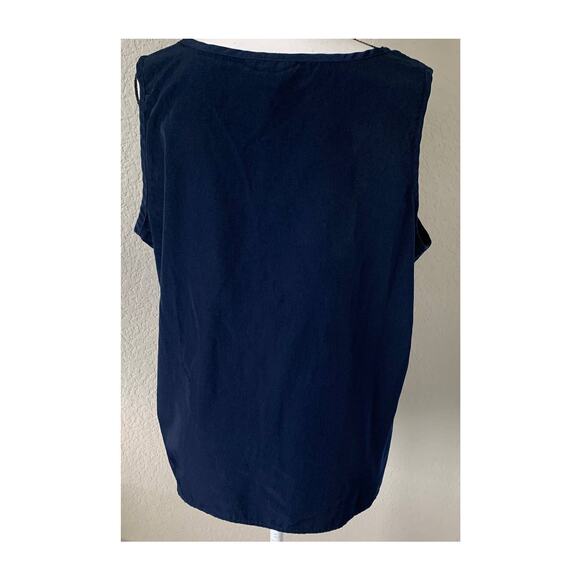 SUSAN GRAVER TOP WOMENS, 1X, SLEEVELESS PULLOVER, NAVY BLUE, NWOT SLITS ON SIDES - Picture 2 of 9